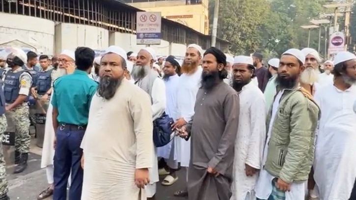 সাদপন্থীদের দখলে কাকরাইল মসজিদ সাদপন্থীদের দখলে কাকরাইল মসজিদ