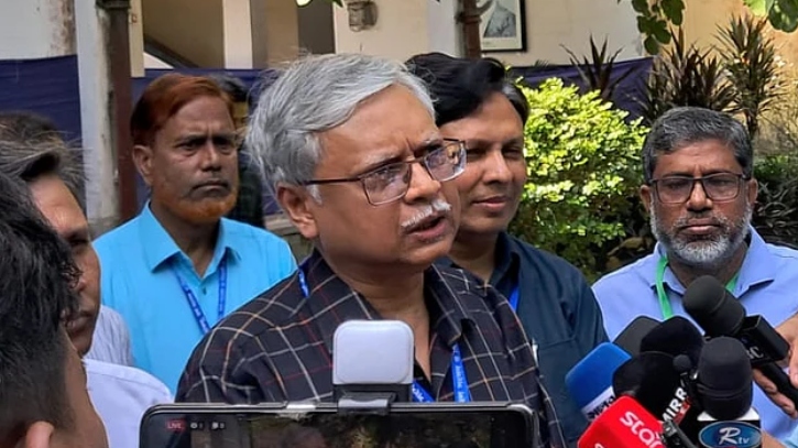 ঘষাঘষি না করে শুকানোর সময় দেন, কালি উঠবে না ইনশাআল্লাহ: রাবি উপাচার্য ঘষাঘষি না করে শুকানোর সময় দেন, কালি উঠবে না ইনশাআল্লাহ: রাবি উপাচার্য