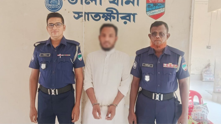 কলেজছাত্রীর আত্মহত্যার ঘটনায় মামলা, মসজিদের ইমাম গ্রেফতার কলেজছাত্রীর আত্মহত্যার ঘটনায় মামলা, মসজিদের ইমাম গ্রেফতার