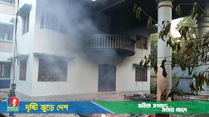 গোয়ালন্দে নুরাল পাগলার দরবার ভাঙচুর; সংঘর্ষে নিহত ১, আহত শতাধিক