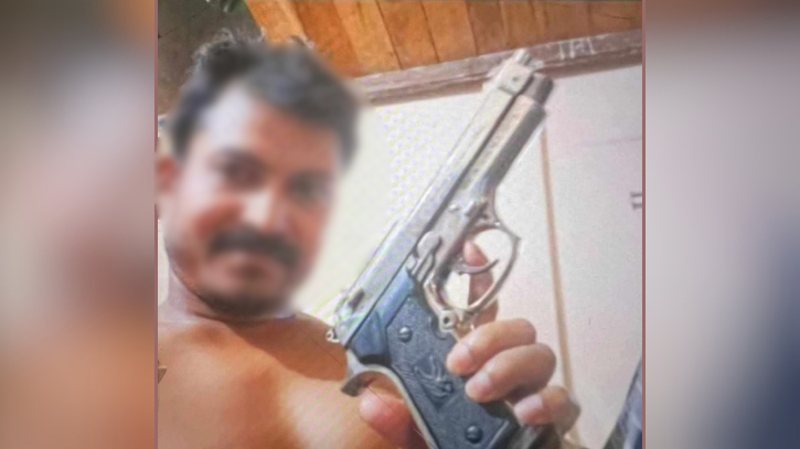 মানিকগঞ্জে যুবলীগ নেতা ‘পিস্তল ছোটন’ গ্রেফতার মানিকগঞ্জে যুবলীগ নেতা ‘পিস্তল ছোটন’ গ্রেফতার