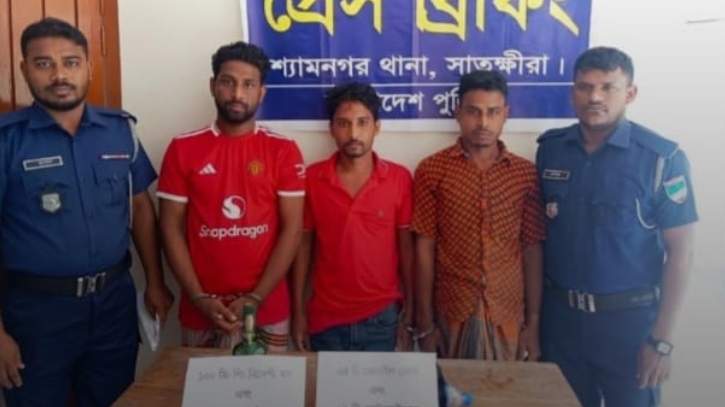 মাদকসহ অনলাইন জুয়ার ৩ মাস্টার এজেন্ট আটক মাদকসহ অনলাইন জুয়ার ৩ মাস্টার এজেন্ট আটক