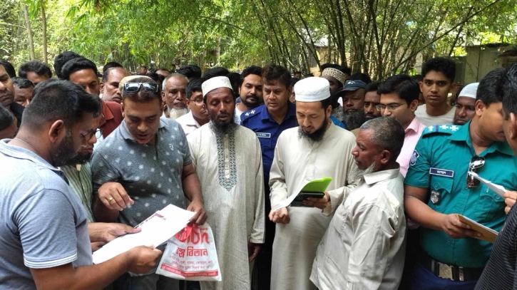 পরিবারের আপত্তিতে তোলা হয়নি শহীদ সাগরের লাশ পরিবারের আপত্তিতে তোলা হয়নি শহীদ সাগরের লাশ