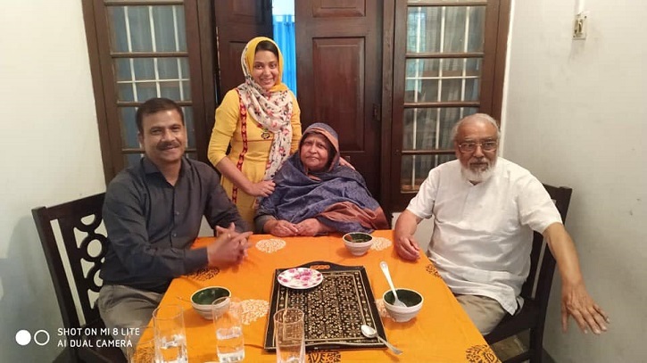 আসিফ নজরুলে প্রচুর ছেলে মানুষী আছে !