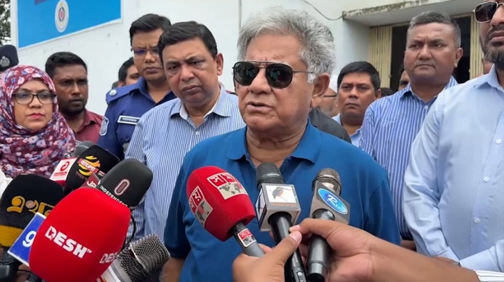 ‘বন্দর ব্যবস্থাপনা নিয়ে কিছু না করলে মানুষ বলবে সরকার কিছুই করেনি’ ‘বন্দর ব্যবস্থাপনা নিয়ে কিছু না করলে মানুষ বলবে সরকার কিছুই করেনি’