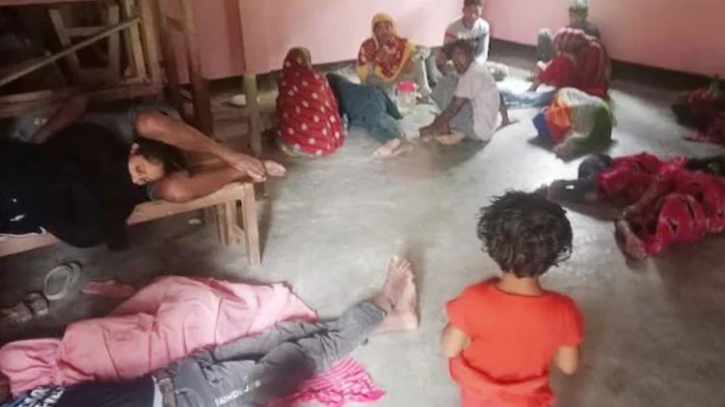 বড়লেখা সীমান্তে নারী ও শিশুসহ আরও ৪৪ জনকে পুশ-ইন করলো বিএসএফ বড়লেখা সীমান্তে নারী ও শিশুসহ আরও ৪৪ জনকে পুশ-ইন করলো বিএসএফ