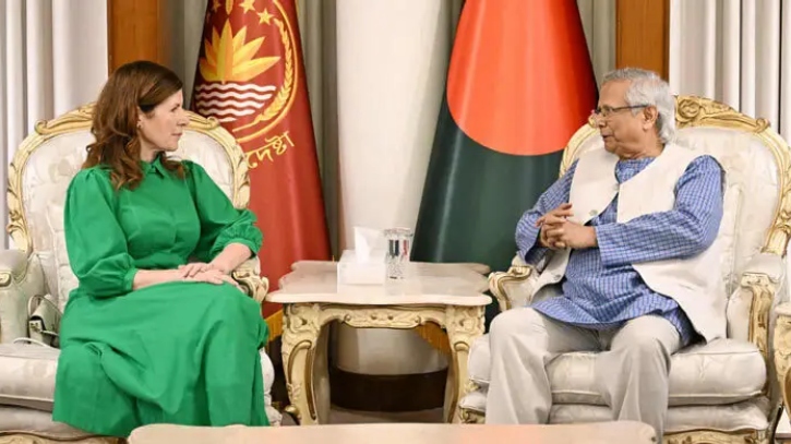 আওয়ামী লীগ নির্বাচনে অংশ নিতে পারবে না: প্রধান উপদেষ্টা