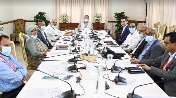 সরকারি প্রতিষ্ঠানের ভবনের ছাদে সোলার প্যানেল বসানোর নির্দেশ প্রধান উপদেষ্টার সরকারি প্রতিষ্ঠানের ভবনের ছাদে সোলার প্যানেল বসানোর নির্দেশ প্রধান উপদেষ্টার