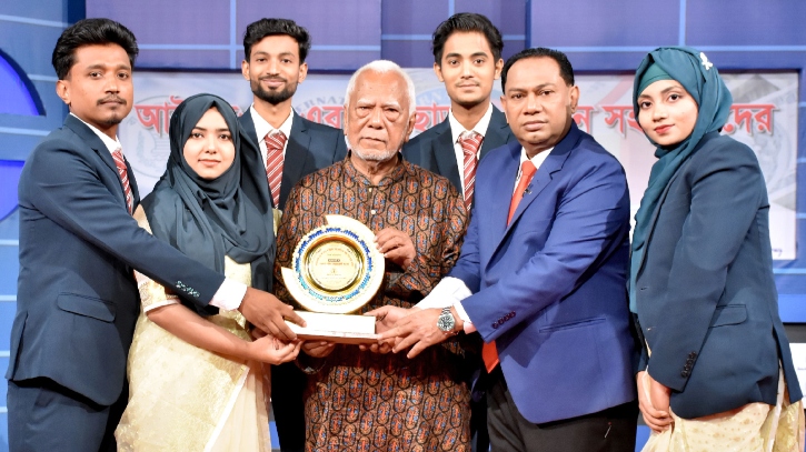 এনবিআর বিলুপ্তির প্রতিবাদ অযৌক্তিক: অধ্যাপক আবু আহমেদ এনবিআর বিলুপ্তির প্রতিবাদ অযৌক্তিক: অধ্যাপক আবু আহমেদ