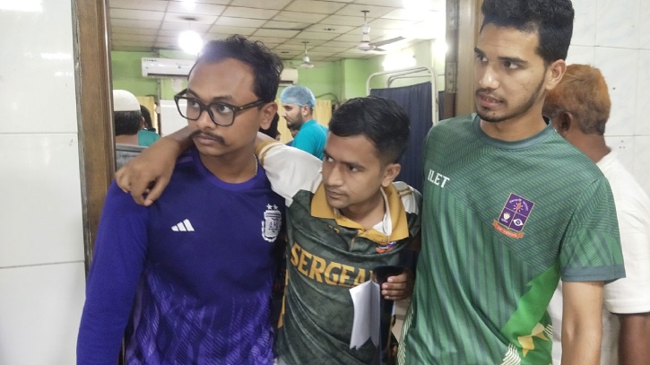 ভূমিকম্পে আহত হয়ে ঢামেকে ৪১ জন