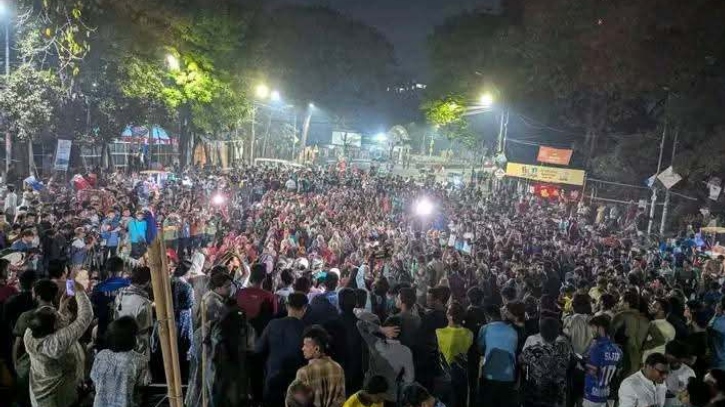 ধর্ষণের বিচার নিশ্চিত করতে ২৪ ঘণ্টার আলটিমেটাম শিক্ষার্থীদের