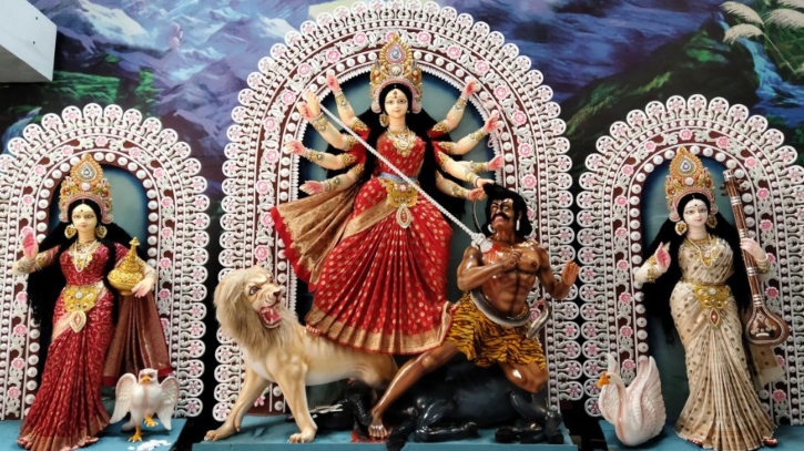 বিজয়া দশমী আজ, বিসর্জনের মধ্য দিয়ে শেষ হবে দুর্গোৎসব
