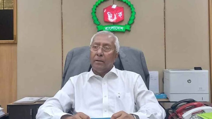 একইদিনে গণভোট করতে ইসিকে চিঠি দিলো সরকার