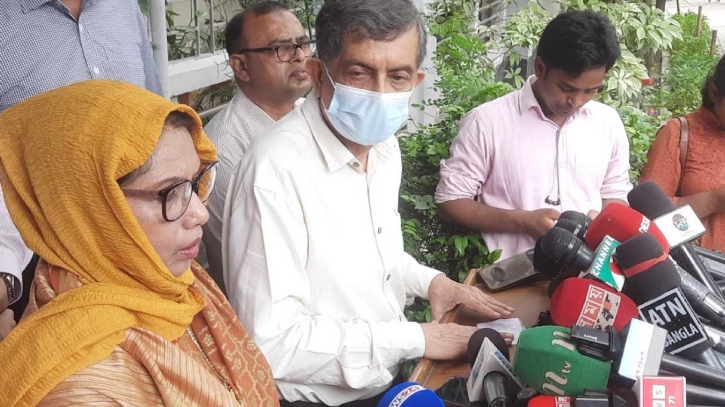 এইচএসসি পরীক্ষা সুষ্ঠুভাবে অনুষ্ঠিত হচ্ছে, ফল হবে দ্রুত: শিক্ষা উপদেষ্টা এইচএসসি পরীক্ষা সুষ্ঠুভাবে অনুষ্ঠিত হচ্ছে, ফল হবে দ্রুত: শিক্ষা উপদেষ্টা