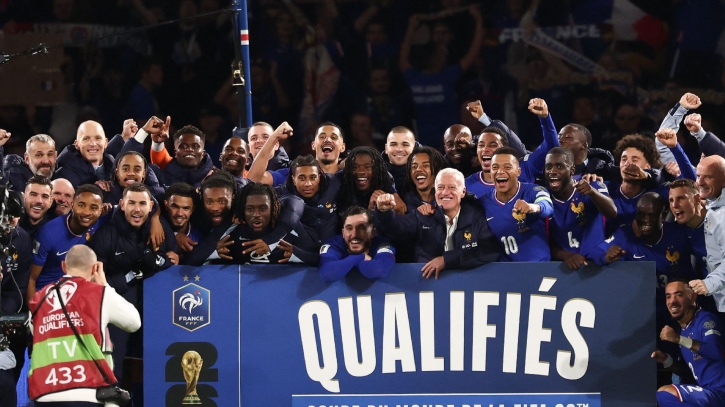 এমবাপের জোড়া গোলে বিশ্বকাপের টিকেট মিললো ফ্রান্সের