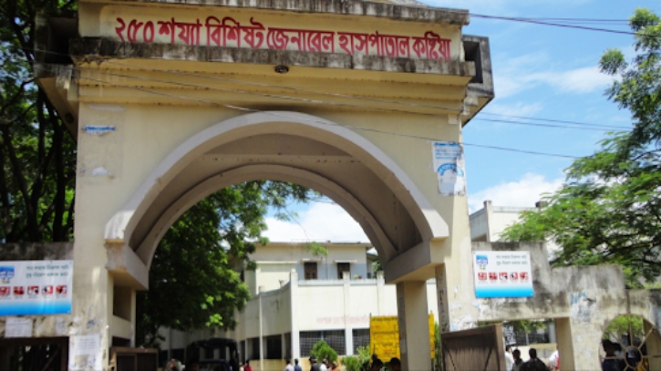 ভরণপোষণ দেন না প্রবাসী স্বামী, অভিমানে সন্তানকে নিয়ে পরপারে মা