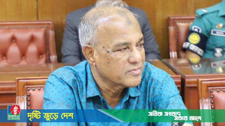 সব অস্ত্র সব সময় উদ্ধার হয় না, কিছু বাইরে থাকে: স্বরাষ্ট্র উপদেষ্টা