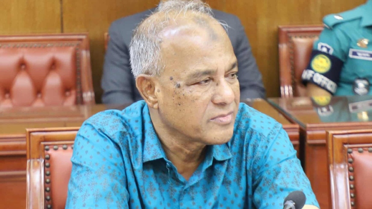 সব অস্ত্র সব সময় উদ্ধার হয় না, কিছু বাইরে থাকে: স্বরাষ্ট্র উপদেষ্টা