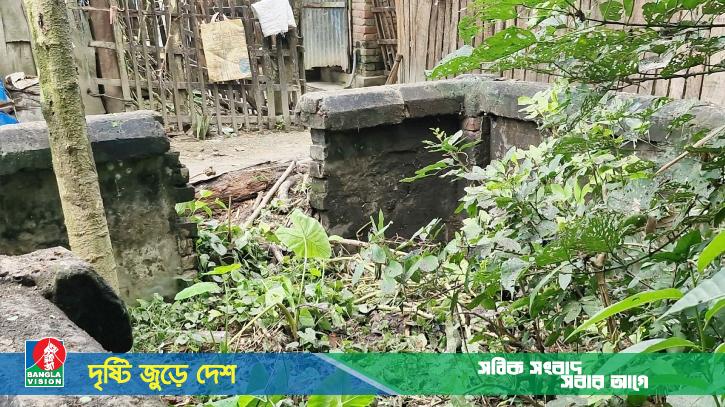 পারিবারিক কবরস্থানে অন্তত ১০ ককটেল বিস্ফোরণ, এলাকায় আতঙ্ক