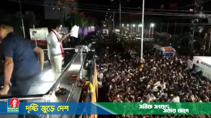 তামিলনাড়ুতে ৪০ প্রাণহানি, নিহত-আহতের পরিবারে ক্ষতিপূরণ দেবে থালাপতি