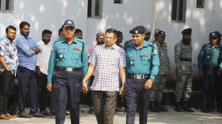 ‘গভীর রাত পর্যন্ত স্বরাষ্ট্রমন্ত্রীর বাসায় পুলিশ কর্মকর্তাদের বৈঠক চলতো’ ‘গভীর রাত পর্যন্ত স্বরাষ্ট্রমন্ত্রীর বাসায় পুলিশ কর্মকর্তাদের বৈঠক চলতো’