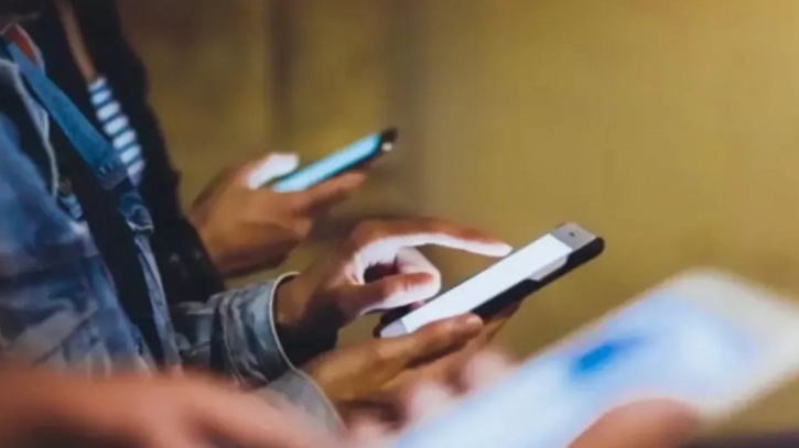 ১৬ ডিসেম্বরের আগে সচল হওয়া মোবাইল ফোন বন্ধ হবে না: মন্ত্রণালয়