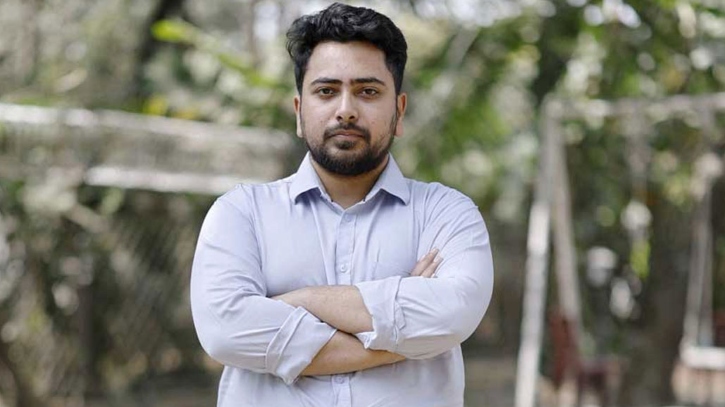 ব্লকেড সরিয়ে সড়কের একপাশে অবস্থান করুন: নাহিদ ইসলাম ব্লকেড সরিয়ে সড়কের একপাশে অবস্থান করুন: নাহিদ ইসলাম