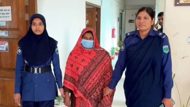 পাবনায় কুকুরছানা হত্যা, গ্রেফতার সরকারি কর্মকর্তার স্ত্রী নিশি  রহমান কারাগারে