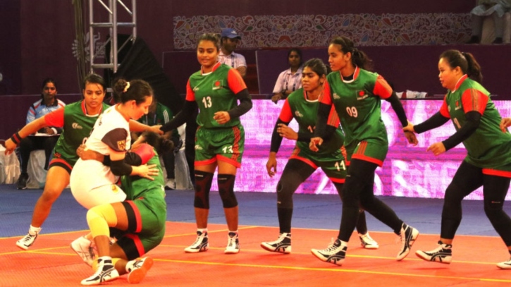 নারী বিশ্বকাপ কাবাডিতে জার্মান নারীদের হারিয়েছে বাংলাদেশ