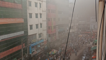 সুন্দরবন স্কয়ার মার্কেটে আগুন 