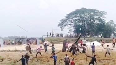 গরুর খড় খাওয়া নিয়ে সংঘর্ষে আহত অর্ধশতাধিক