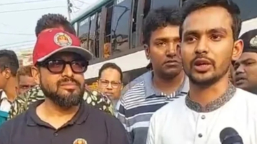 ঈদযাত্রা নির্বিঘ্ন করতে সরকার সচেষ্ট: উপদেষ্টা আসিফ মাহমুদ