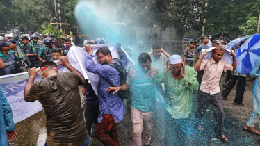 তিন দফা দাবিতে অবস্থান নেওয়া চাকরিচ্যুত বিডিআর সদস্যদের ছত্রভঙ্গের চেষ্টা