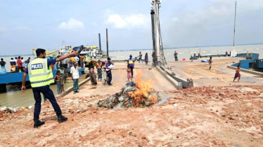 গোয়ালন্দে মা ইলিশ রক্ষায় দায়সারা প্রচারণার অভিযোগ, ট্রলার ও জাল জব্দ