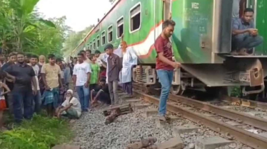 জয়পুরহাটে কুড়িগ্রাম এক্সপ্রেস লাইনচ্যুত, ৫ ঘণ্টা পর ট্রেন চলাচল স্বাভাবিক