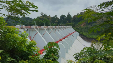 তৃতীয় বারের মতো ৬ ইঞ্চি খোলা হলো কাপ্তাই বাঁধের ১৬টি জলকপাট 