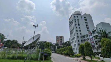 ঢাকায় বাড়বে তাপমাত্রা, হতে পারে বজ্রসহ বৃষ্টি 