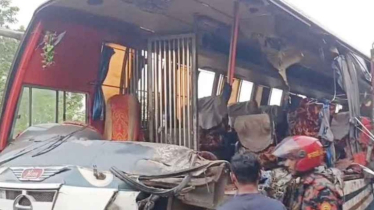 ভোরে দিনাজপুরে বাস-ট্রাকের সংঘর্ষে নিহত ৫  