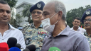 পুলিশের কাছে থাকবে না ভারি মারণাস্ত্র: স্বরাষ্ট্র উপদেষ্টা  