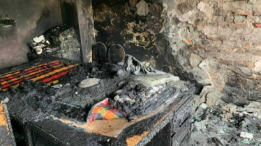 নির্বাচন অফিসে আগুন: পুরনো ভোটার তালিকা, ব্যালট বাক্স ও কম্পিউটার