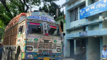 বন্ধ রয়েছে হিলি স্থলবন্দর দিয়ে আমদানি-রফতানি  