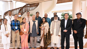 দূর্গাপূজার প্রস্তুতি নিয়ে হিন্দু ধর্মীয় নেতৃবৃন্দের সঙ্গে প্রধান উপদেষ্টার বৈঠক