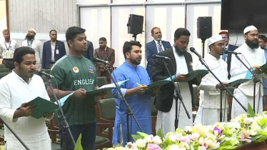 শপথ নিয়েছেন এনসিপির এমপিরা, থাকছেন সংবিধান সংস্কার পরিষদেও