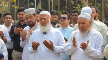 পিলখানায় শহীদদের কবরে জামায়াত আমীরের শ্রদ্ধা