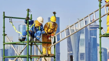 মধ্যপ্রাচ্যে সংঘাত, ঝুঁকিতে প্রবাসী কর্মসংস্থান ও রেমিট্যান্স প্রবাহ