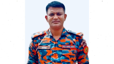 টঙ্গীতে কেমিক্যাল গুদামে আগুন: মারা গেছেন আরেক ফায়ার ফাইটার 