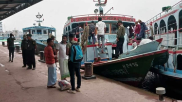 ৪৬ ঘন্টা পর দৌলতদিয়া-পাটুরিয়া নৌরুটে লঞ্চ চলাচল শুরু 