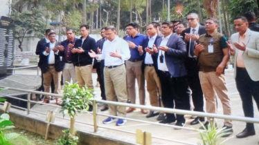 শহীদ ৫৭ সেনা কর্মকর্তার কবর জিয়ারত করেছেন তারেক রহমান