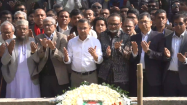 শহীদ হাদির কবর জিয়ারত করলেন তারেক রহমান