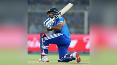 ওয়েস্ট ইন্ডিজের বড় টার্গেট, বাঁচামরার লড়াইয়ে ভারতীয় ব্যাটসম্যানরা